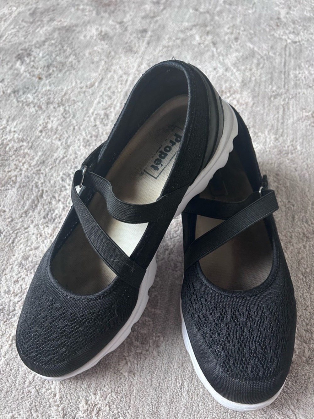 Propet TravelActiv Women’s Mary Jane Adjustable Strap Walking Shoe Sz 9 Wide